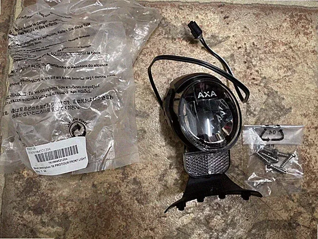 Axa e bike front light model #28526 pro tour 16 light